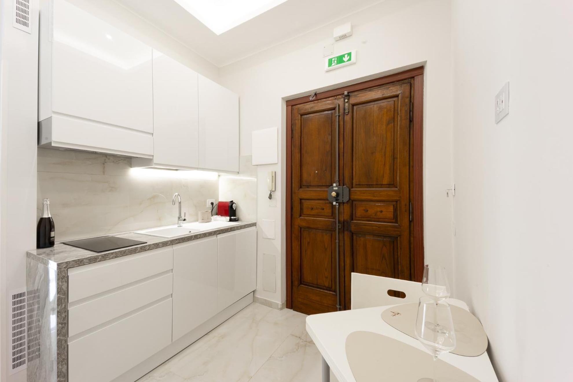 Caruso Regal House Apartment Рим Екстериор снимка